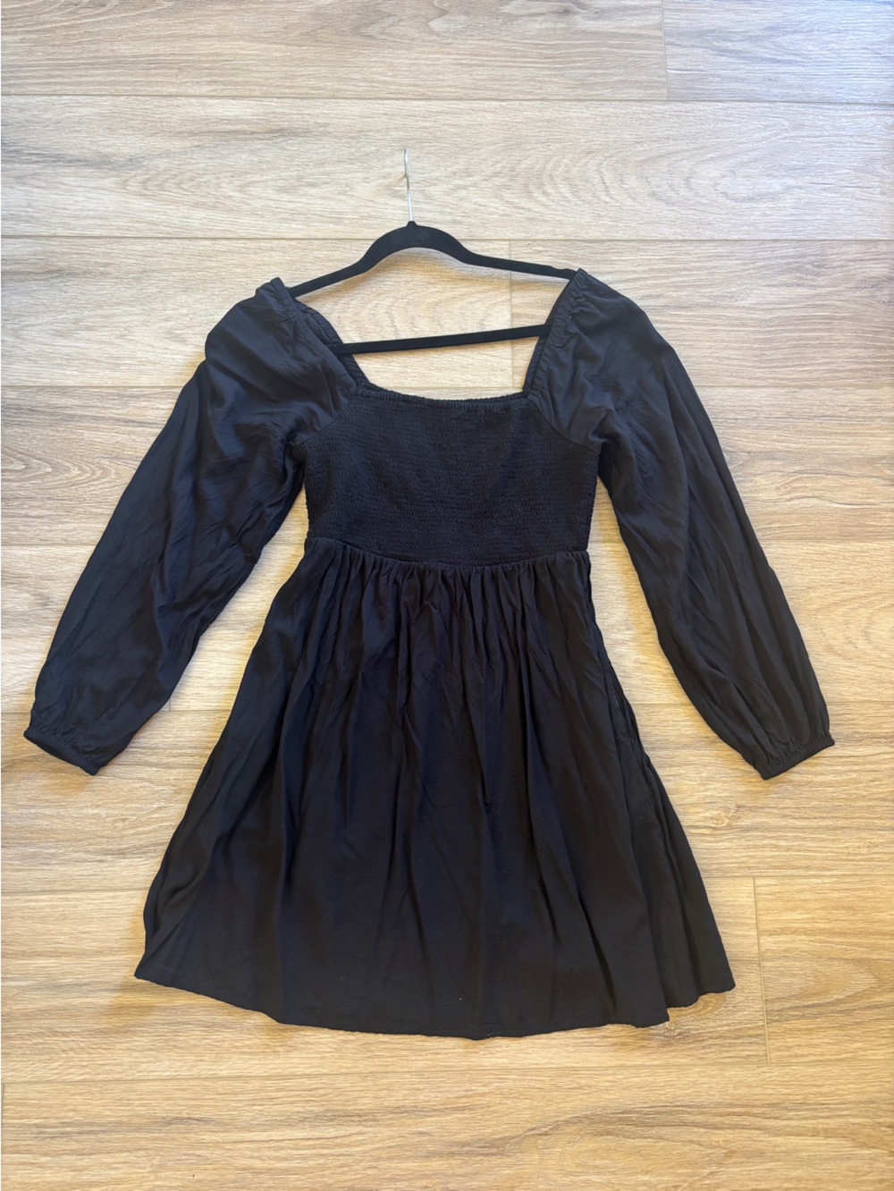Old Navy Black Smocked Bodice Long Sleeve Tunic